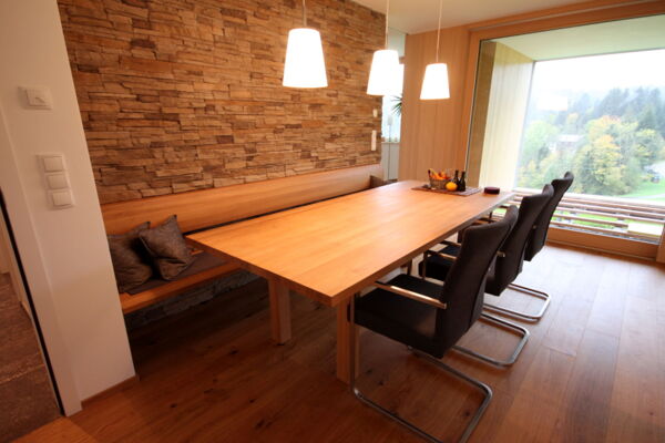 Künzler Tische + Bänke